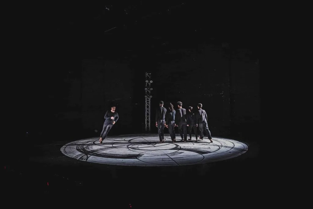 Crossing – Studio 8